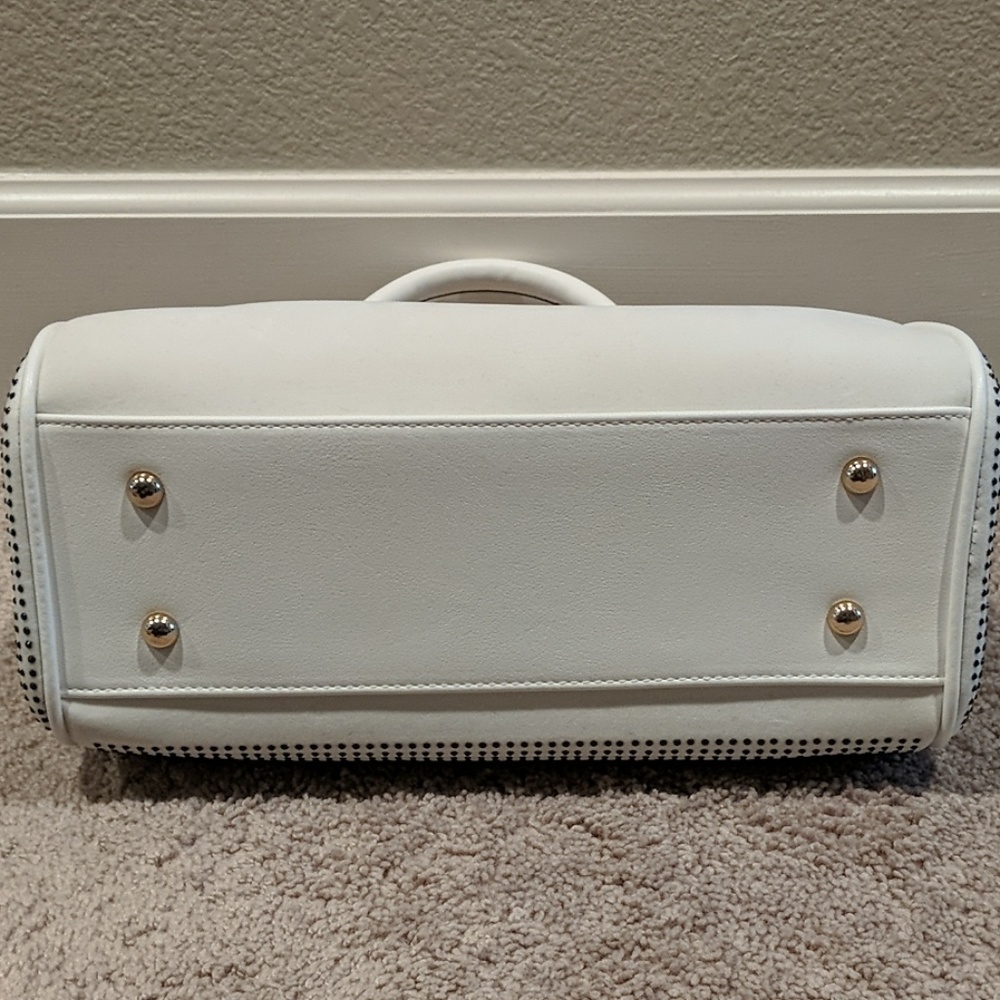 New... Beautiful Handbag - Picture 6 of 8